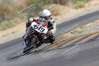 media/Nov-05-2022-SoCal Trackdays (Sat) [[f8d9b725ab]]/Turn 2 (1120am)/